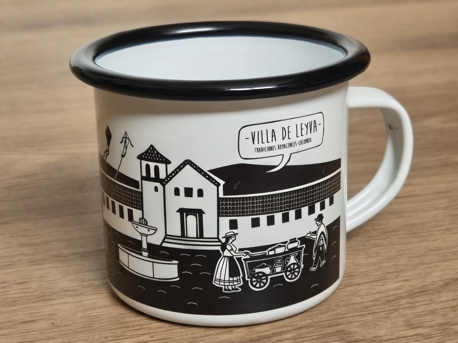 Mug de Peltre Villa de Leyva — vista frontal